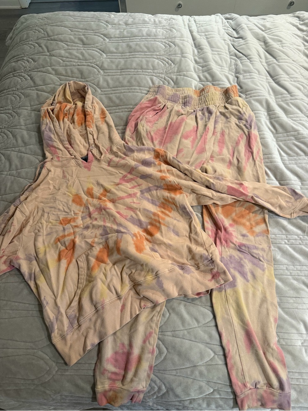 wild fable Tie-Dye Hoodie and Jogger Set in Beige with Pink, Orange, Lavender
